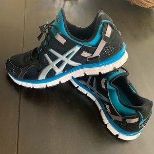 ASICS worn only once